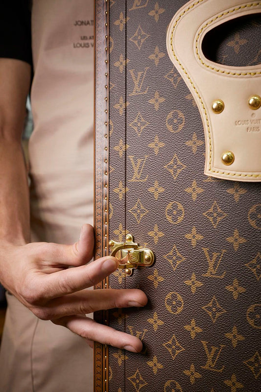 Cómo saber si un bolso Louis Vuitton es original (guía completa)